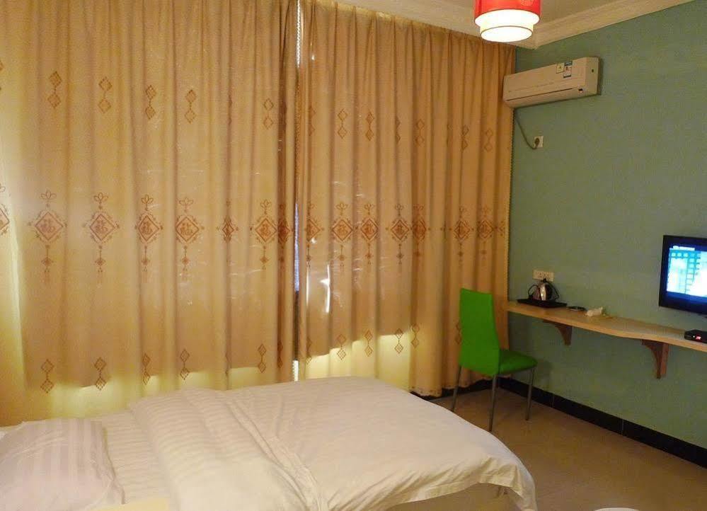 Yangshuo Romantic Inn Extérieur photo